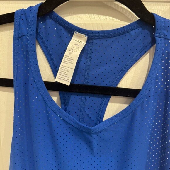 SPANX Performance Tank - Set of 2 - Size Medium - Picture 3 of 4